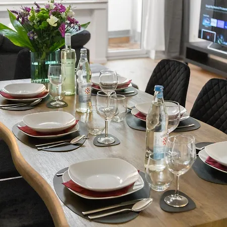 Vlnful2 Premium-apartment Mit Balkon Und Parkplatz