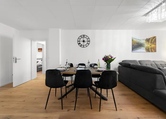Vlnful2 Premium-apartment Mit Balkon Und Parkplatz Апартаменты *